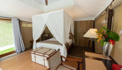 Heliconia Honeymoon Suite
