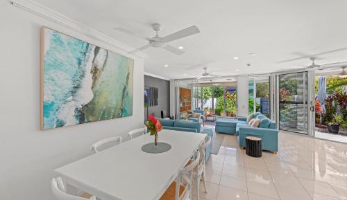 Luxury Three-Bedroom Apartment