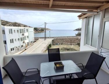 One-Bedroom Apartment with Sea View