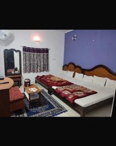 Mixed Dormitory Room
