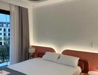 Deluxe Double Room (2 Adults + 1 Child)