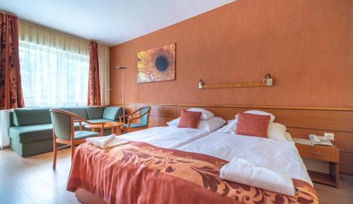 Triple Room with Bathroom