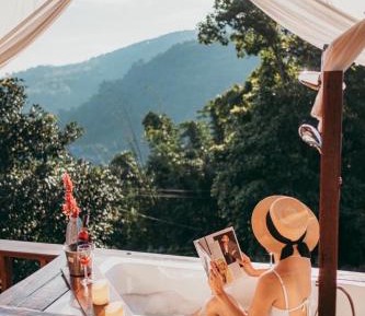 King Room with Mountain View