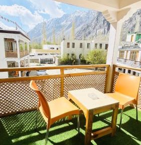 Double Room with Mountain View