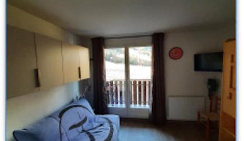 Superior One-Bedroom Apartment with Balcony