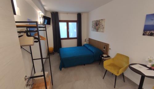 Deluxe Double Room with Extra Bed