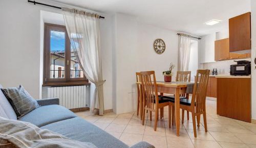 Superior One-Bedroom Apartment