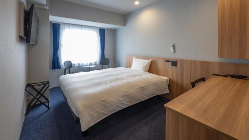 Queen Room for Single Use - Non-Smoking