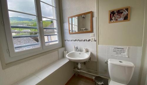 Triple Room with City View