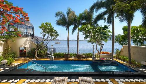 Utpala - Lake Villa with Private Deck