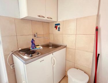 Deluxe One-Bedroom Apartment with Garden View