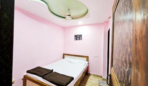 Double Room with Shared Bathroom