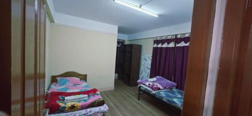 Twin Room with Private Bathroom