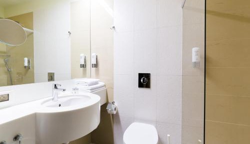 Pokój dwuosobowy (bez możliwości wstawienia dostawki)