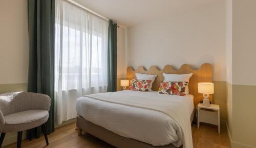 Standard Double Room with Courtyard View