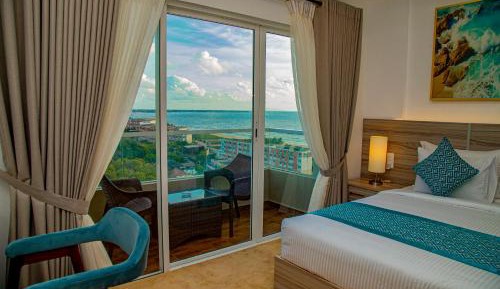 Deluxe Triple Room with Sea View