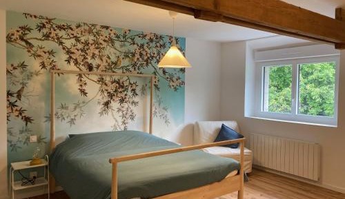 Family Room with Garden View