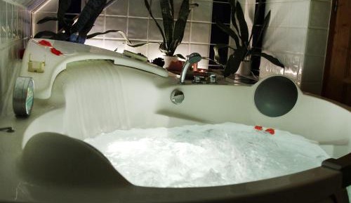 Double Room with Balcony (2 Adults + 1 Child)