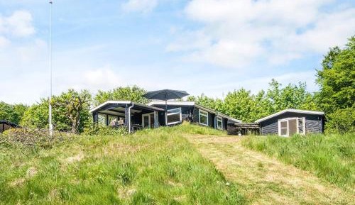 Two-Bedroom Holiday Home