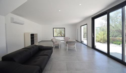 Five-Bedroom Holiday Home