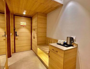 Superior Twin Room with City View - Non-Smoking