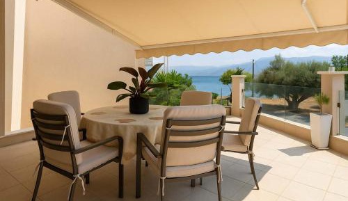 Two-Bedroom Apartment with Balcony and Sea View