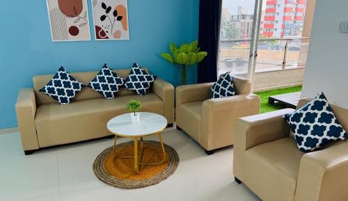 Three-Bedroom Premium Apartment with Balcony