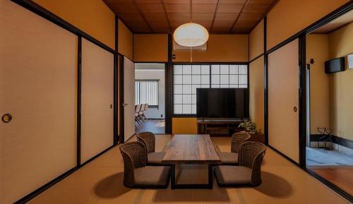 Three-Bedroom Holiday Home 