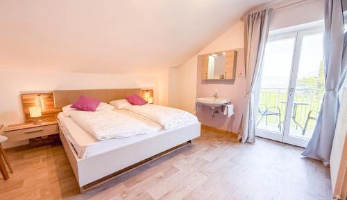 Double Room with Mountain View