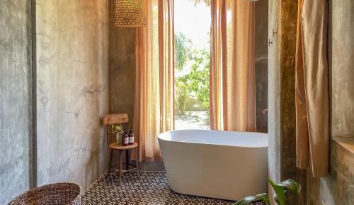 Studio Apartment with Balcony