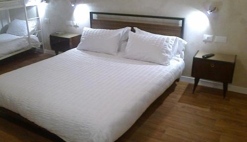 Triple Room with Private Bathroom