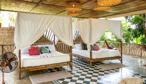 Villa with Garden View