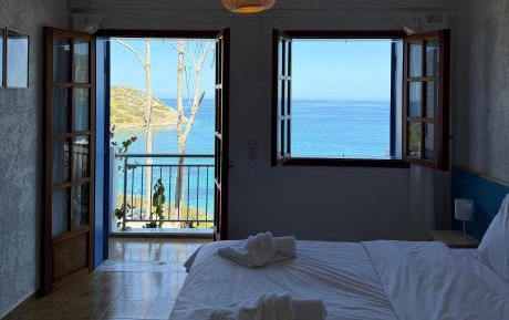 Studio with Sea View