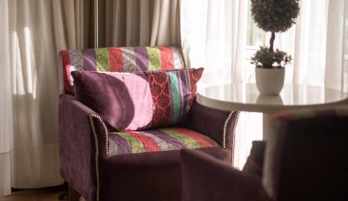 Suite with Mountain View