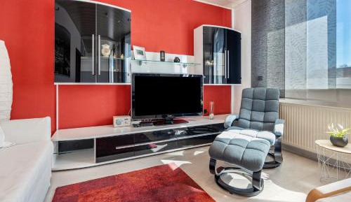 Superior One-Bedroom Apartment