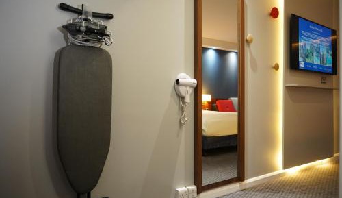 Standard Double Room with Free Hot Breakfast