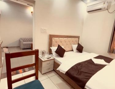 Deluxe Double Room with Balcony