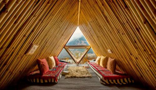 King Room with Mountain View