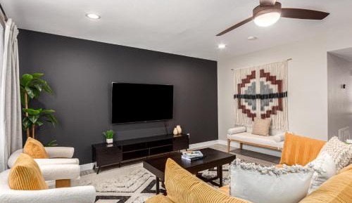 Three-Bedroom Townhouse