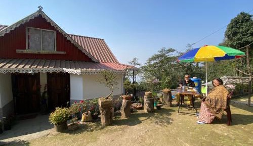 Family Room with Mountain View