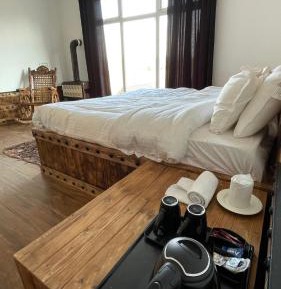 King Room with Mountain View