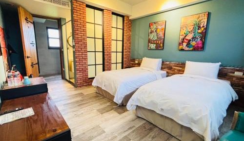 Twin Room with Private Bathroom