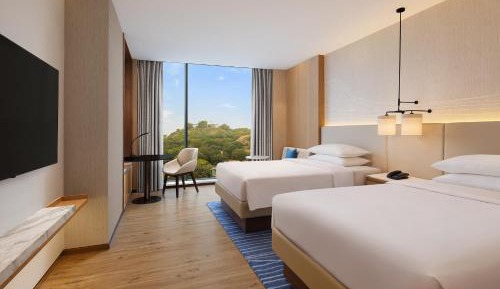 Deluxe Double Room with Mountain View