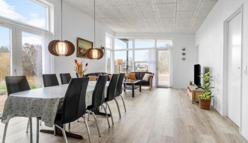 Four-Bedroom Holiday Home