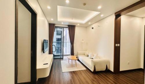 Two-Bedroom Apartment with Balcony