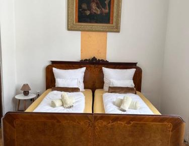 One-Bedroom Standard Apartment