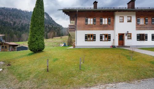 Superior One-Bedroom Apartment with Balcony