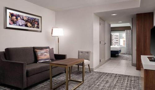 Junior King Suite - Non-Smoking