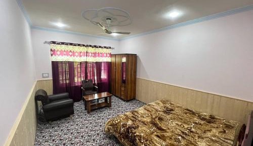 Double Room with Shared Bathroom