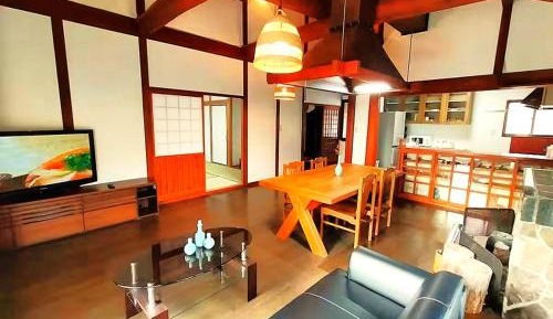 Three-Bedroom Holiday Home 